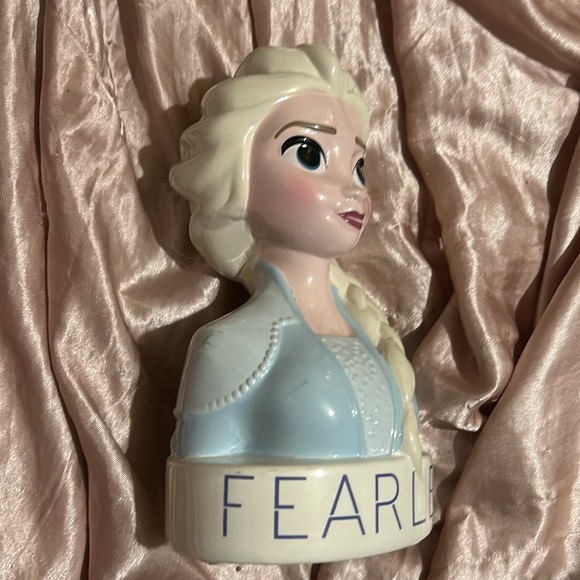 Frozen Princess Elsa Ceramic Bank - Picture 2 of 8